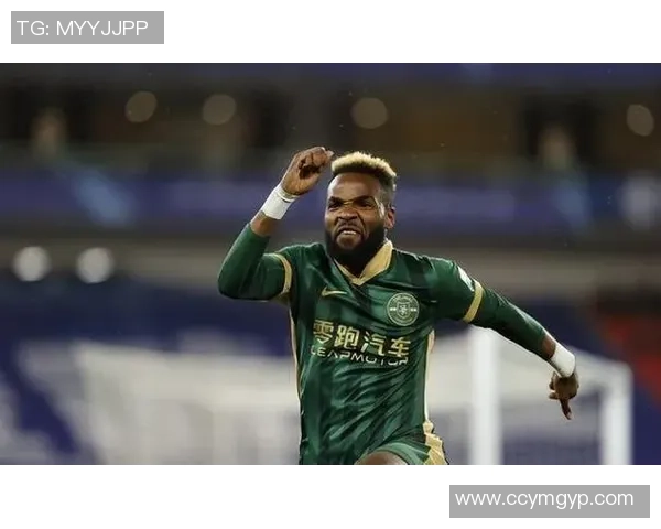 因意外被砸致死的足球球星是谁其悲剧事件引发广泛关注 因意外被砸致死的足球球星是谁其悲剧事件引发广泛关注