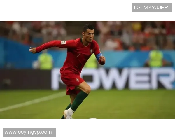 阿尔瓦雷斯足球挂件设计精美展现球星风采打造独特收藏精品